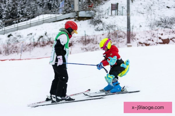 滑雪登山雪道读线,提前判断雪况节省体力 滑雪登山雪道读线,提前判断雪况节省体力